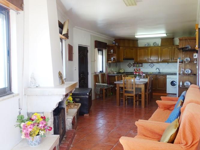 Image No.4-3 Bed Village House for sale