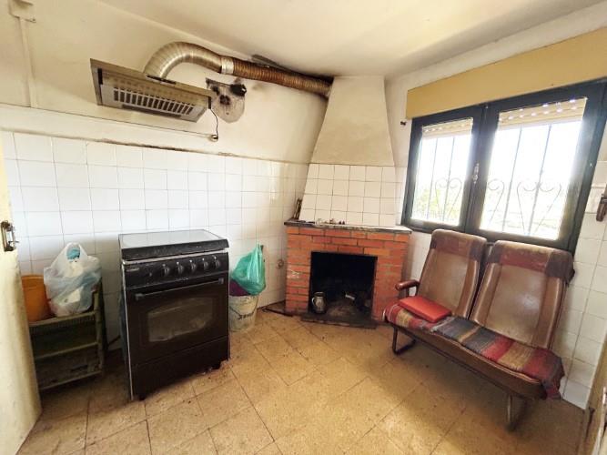 Image No.10-4 Bed Farmhouse for sale