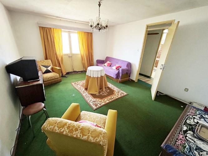 Image No.13-4 Bed Farmhouse for sale