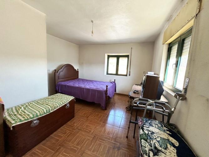 Image No.19-4 Bed Farmhouse for sale