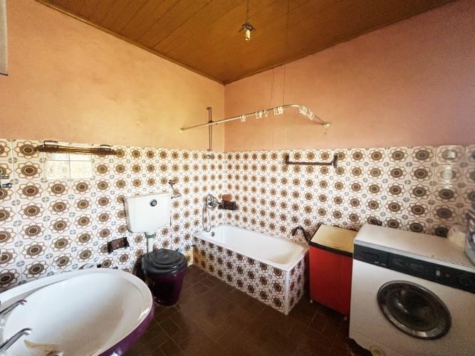 Image No.20-3 Bed Village House for sale