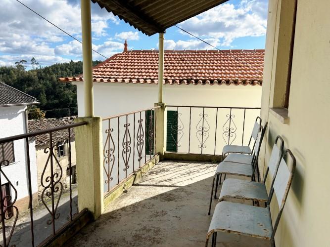 Image No.4-2 Bed Village House for sale