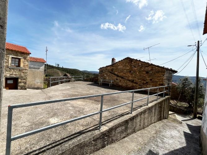 Image No.4-2 Bed Village House for sale