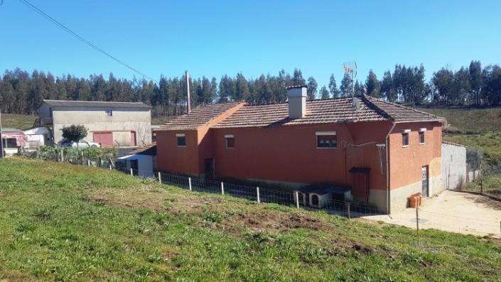 Image No.2-4 Bed Farmhouse for sale