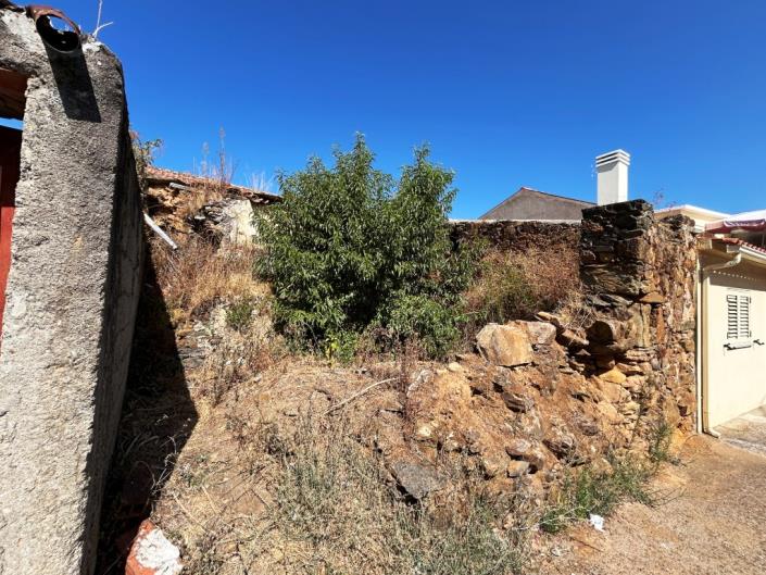 Image No.20-3 Bed Village House for sale