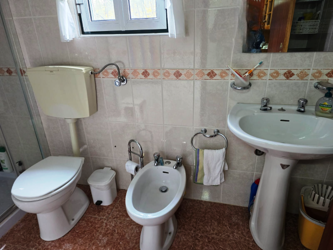 Image No.22-3 Bed Farmhouse for sale