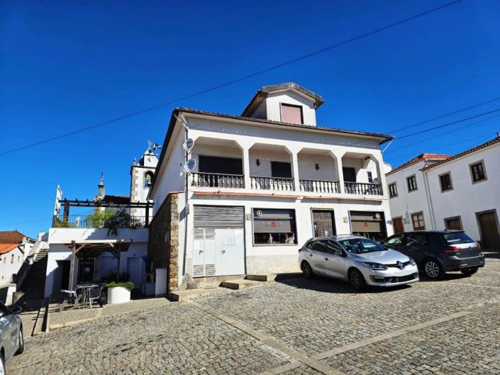 Image No.7-4 Bed House for sale