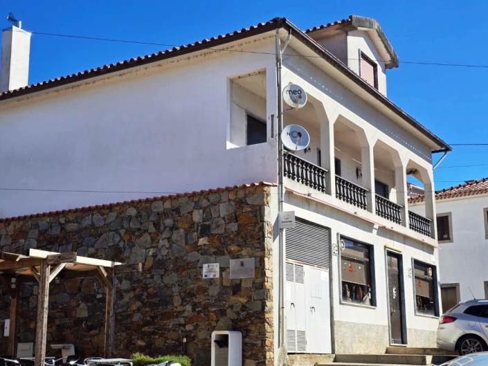 Image No.11-4 Bed House for sale