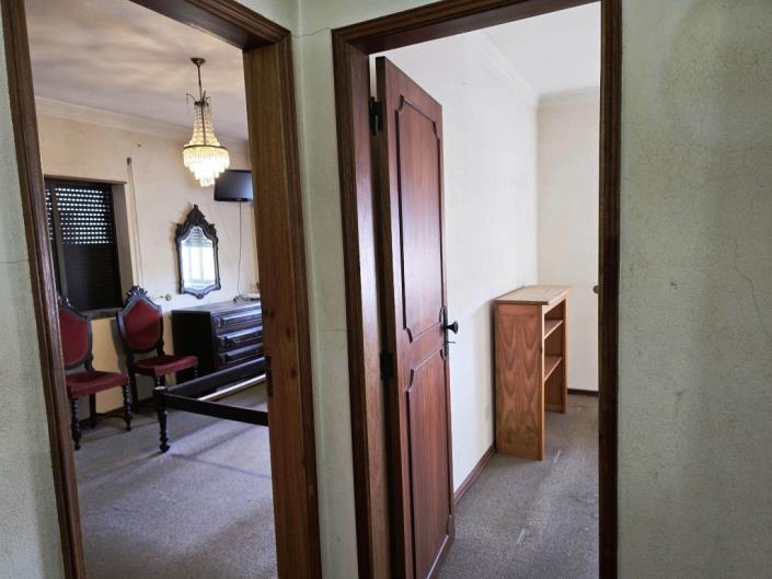 Image No.28-4 Bed House for sale