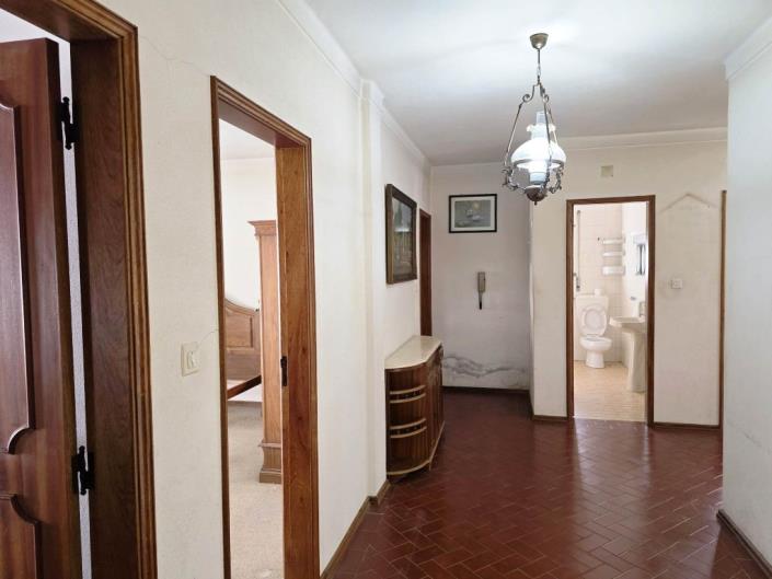Image No.40-4 Bed House for sale