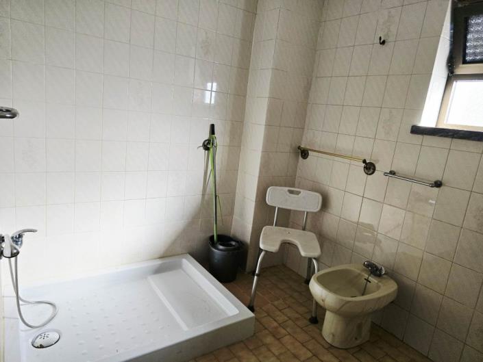 Image No.43-4 Bed House for sale