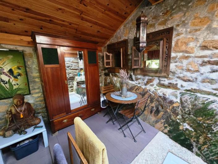 Image No.10-1 Bed Farmhouse for sale