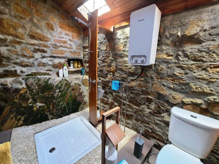 Image No.9-1 Bed Farmhouse for sale