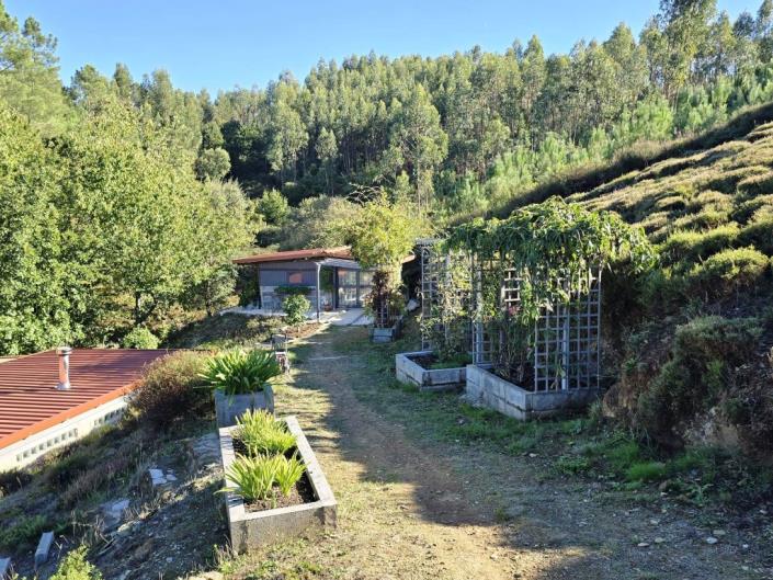 Image No.20-1 Bed Farmhouse for sale