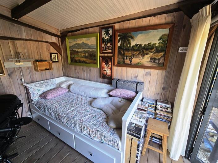 Image No.24-1 Bed Farmhouse for sale