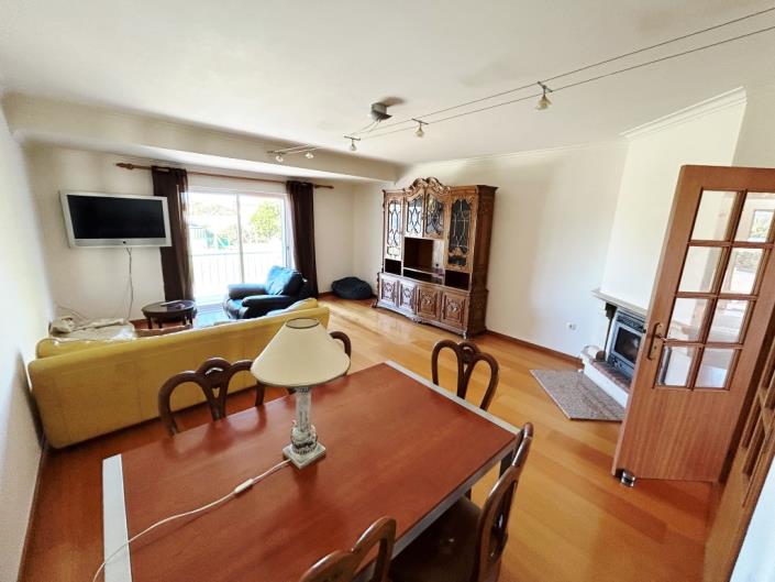 Image No.15-4 Bed Townhouse for sale