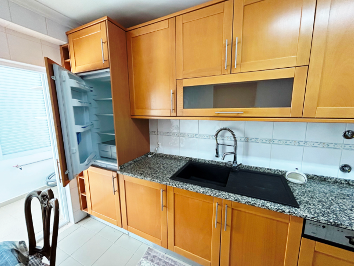 Image No.20-4 Bed Townhouse for sale