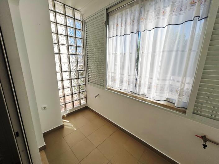 Image No.23-4 Bed Townhouse for sale