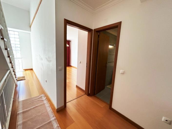 Image No.33-4 Bed Townhouse for sale