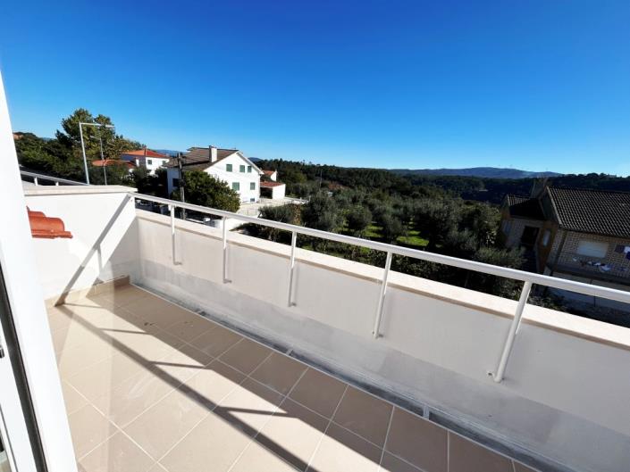 Image No.48-4 Bed Townhouse for sale