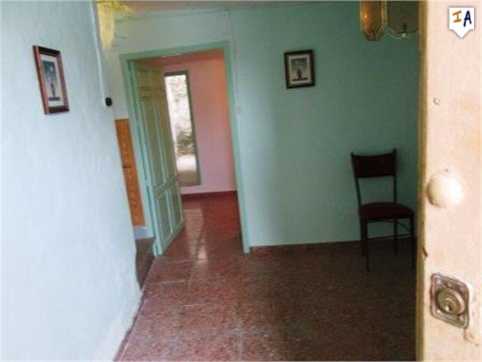 Image No.16-3 Bed House for sale