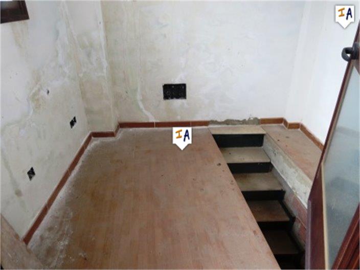 Image No.10-1 Bed House for sale