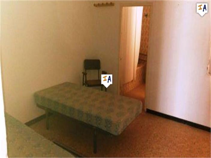 Image No.13-3 Bed House for sale