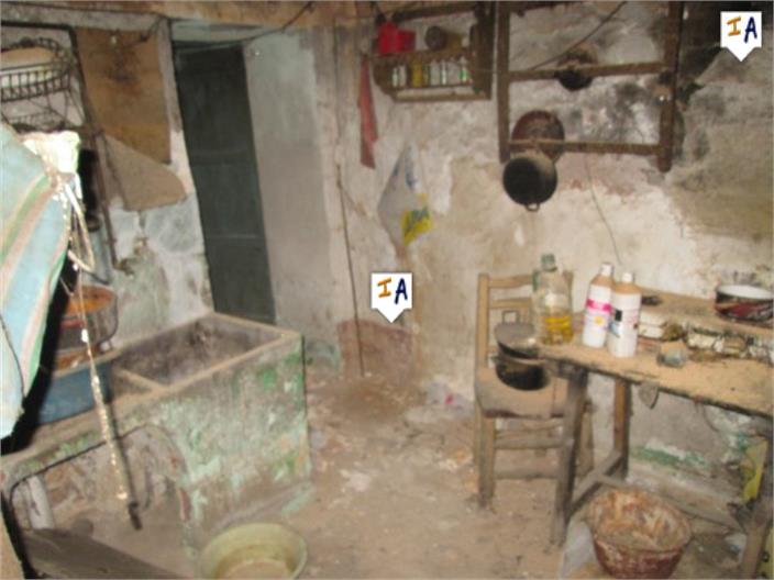 Image No.11-3 Bed House for sale