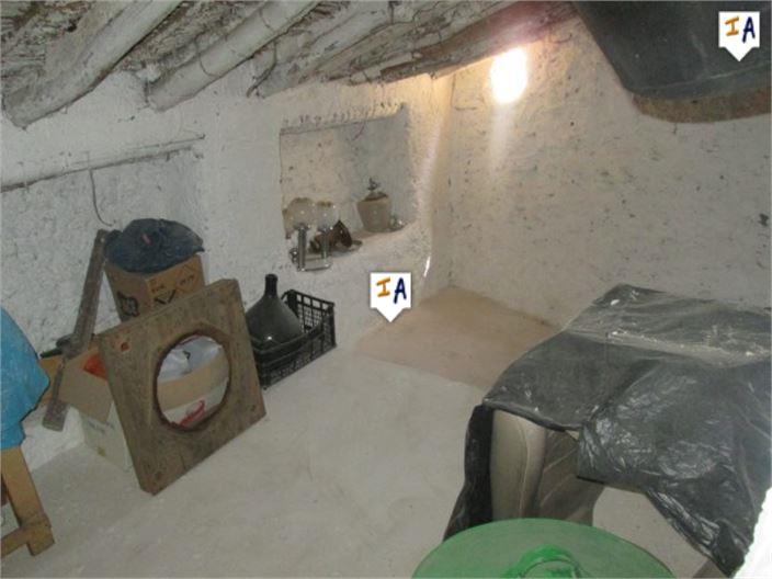 Image No.12-4 Bed House for sale