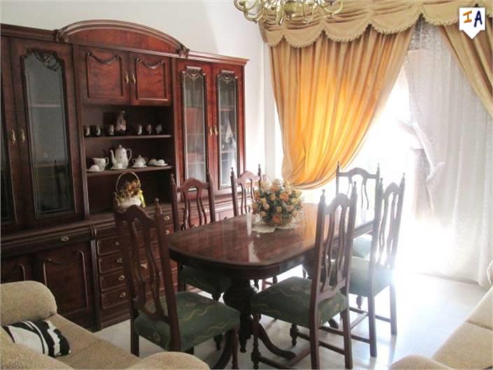 Image No.11-6 Bed House for sale