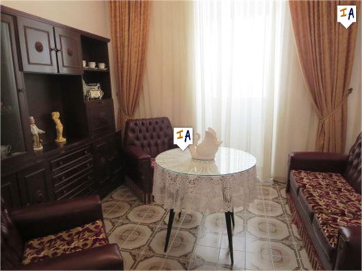 Image No.8-5 Bed House for sale