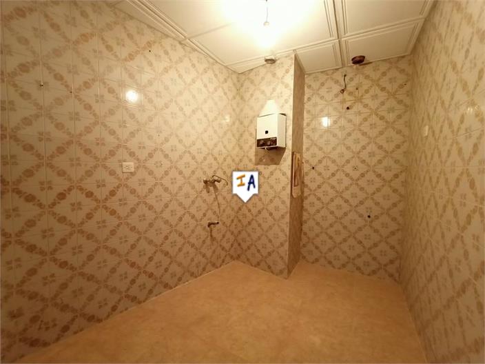 Image No.11-5 Bed House for sale