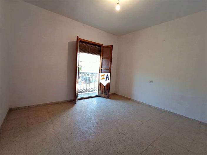 Image No.14-5 Bed House for sale