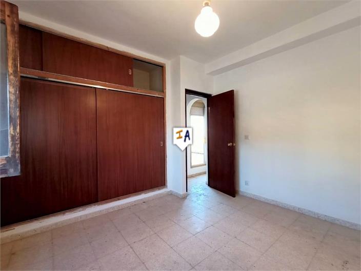 Image No.10-5 Bed House for sale