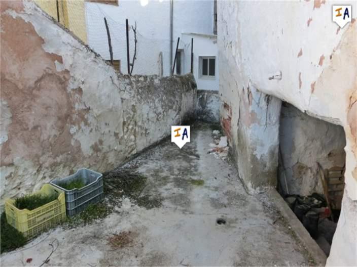 Image No.14-4 Bed House for sale