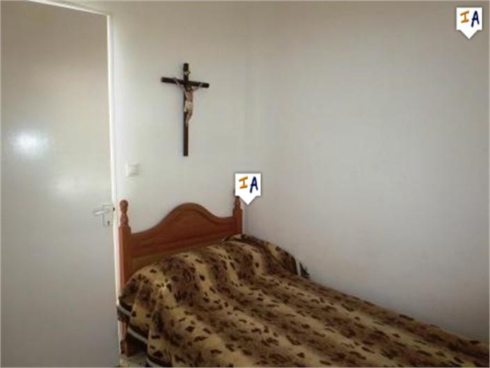 Image No.14-4 Bed House for sale