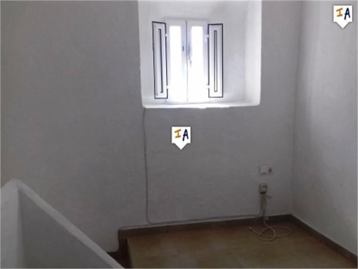 Image No.12-2 Bed House for sale