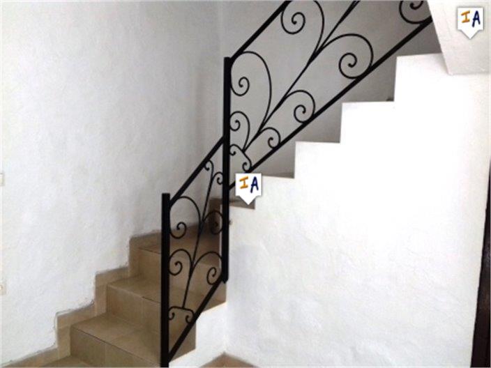 Image No.9-2 Bed House for sale