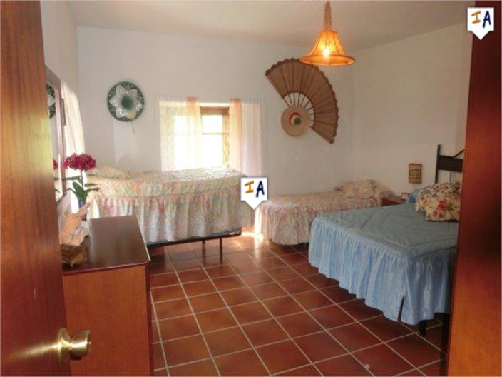 Image No.12-2 Bed Farmhouse for sale