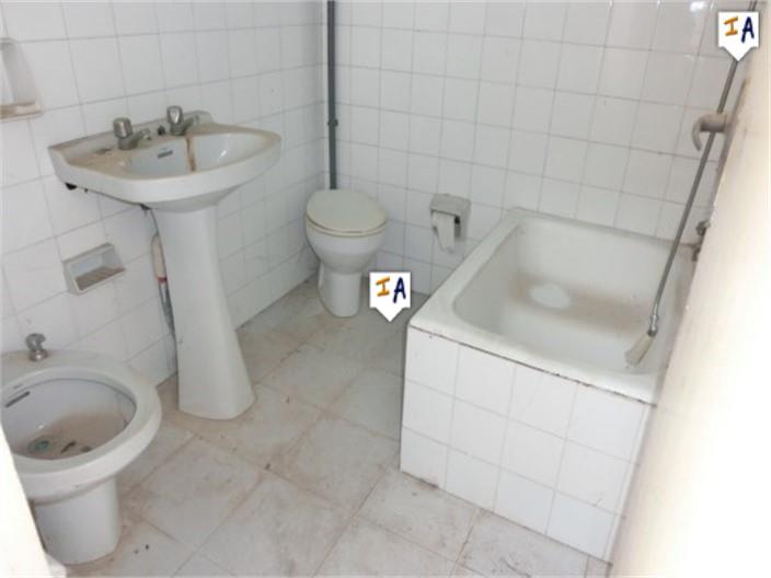 Image No.12-4 Bed House for sale