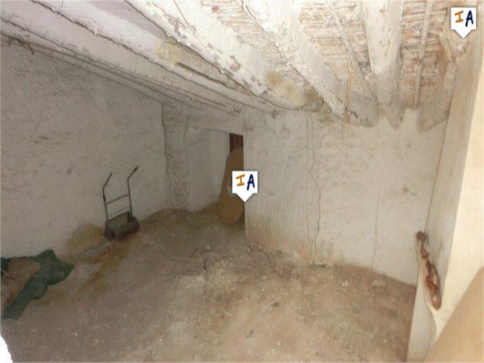 Image No.15-4 Bed House for sale