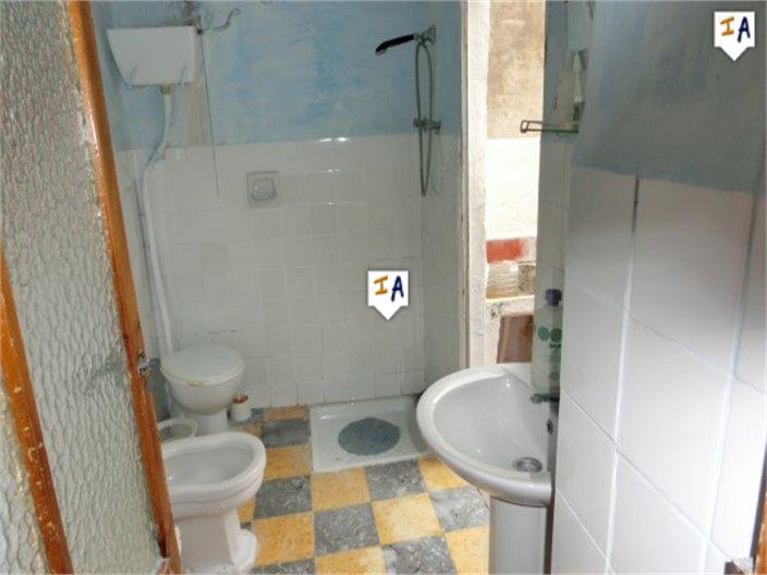 Image No.12-3 Bed House for sale