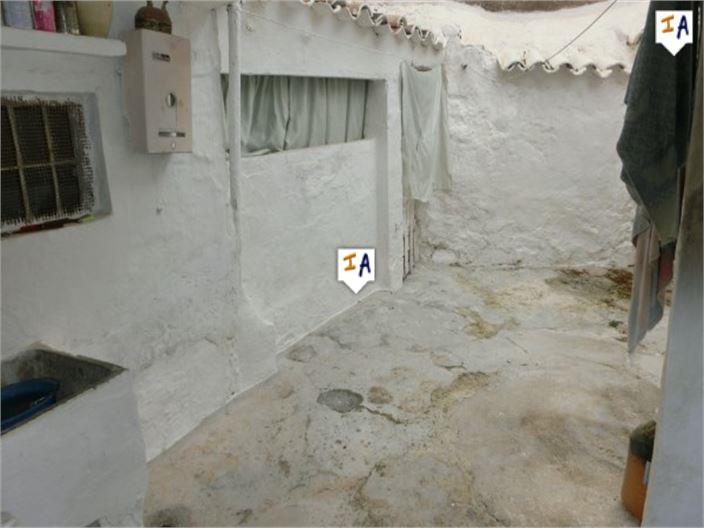 Image No.13-3 Bed House for sale