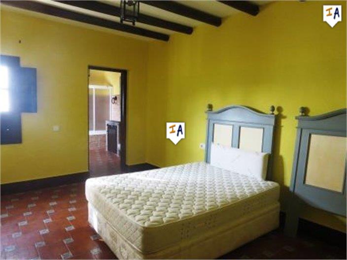 Image No.15-5 Bed Farmhouse for sale