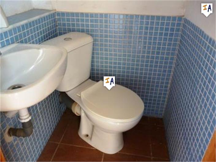 Image No.9-4 Bed House for sale