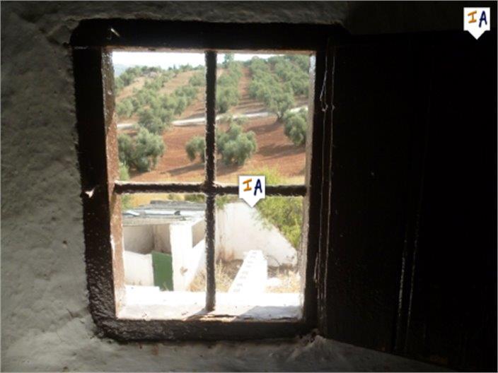 Image No.15-3 Bed Farmhouse for sale