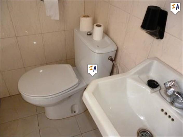 Image No.12-6 Bed House for sale