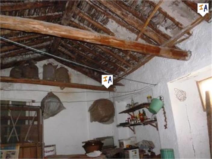 Image No.13-6 Bed House for sale