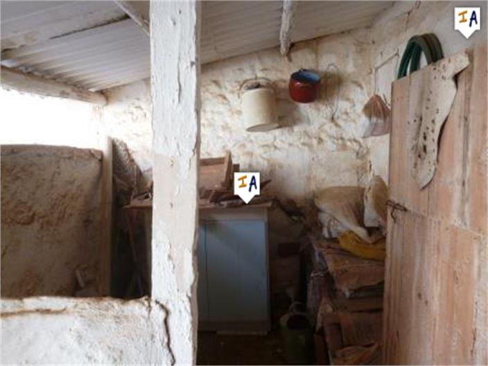 Image No.14-6 Bed House for sale