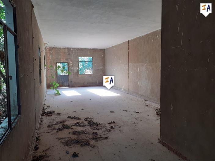 Image No.12-5 Bed Commercial for sale